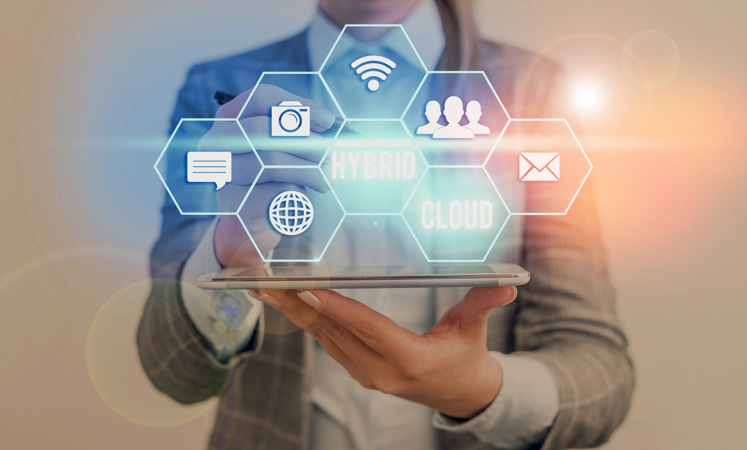 Digital Dynamics: Navigating the Shift in News Consumption Patterns